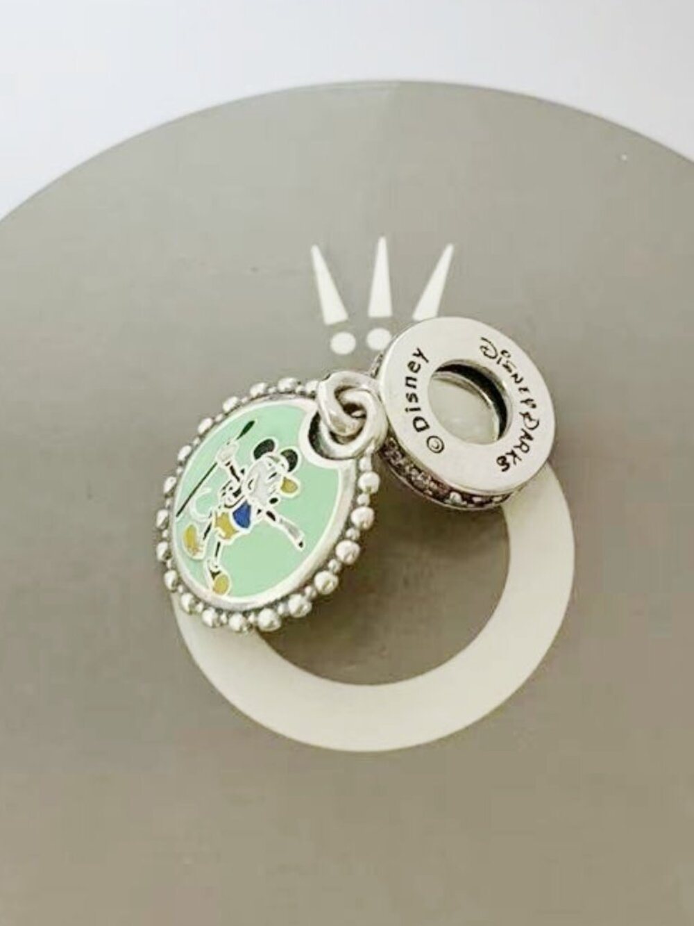 2024 Pandora Disney Parks Resorts Wilderness Lodge X Mickey Dangle Charm